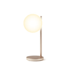 Lade das Bild in den Galerie-Viewer, LED Lampe
