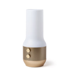 Lade das Bild in den Galerie-Viewer, LED Lampe mit eingebauten Sound