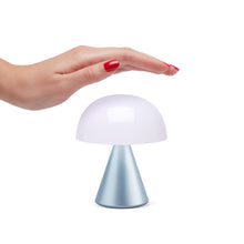 Lade das Bild in den Galerie-Viewer, Mina M LED Lampe