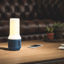 Lade das Bild in den Galerie-Viewer, LED Lampe mit eingebauten Sound