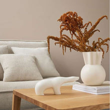 Lade das Bild in den Galerie-Viewer, Der Eisbär, weiß