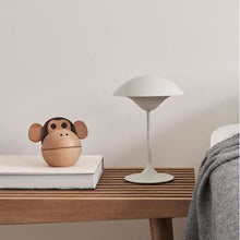 Lade das Bild in den Galerie-Viewer, Affenschale