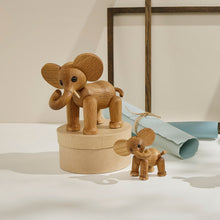 Lade das Bild in den Galerie-Viewer, Ella