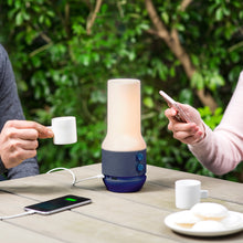 Lade das Bild in den Galerie-Viewer, LED Lampe mit eingebauten Sound