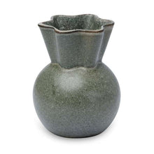 Lade das Bild in den Galerie-Viewer, Vase, geschwungene Oberseite, klein, Moosgrün