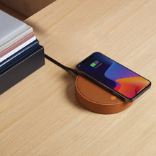 Lade das Bild in den Galerie-Viewer, Oslo Energy+ Ladestation & Bluetooth Lautsprecher