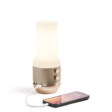 Lade das Bild in den Galerie-Viewer, LED Lampe mit eingebauten Sound