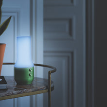 Lade das Bild in den Galerie-Viewer, LED Lampe mit eingebauten Sound