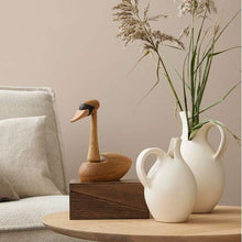 Lade das Bild in den Galerie-Viewer, Der Schwan
