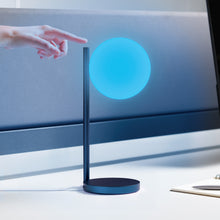 Lade das Bild in den Galerie-Viewer, LED Lampe
