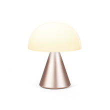 Lade das Bild in den Galerie-Viewer, Mina M LED Lampe
