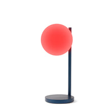 Lade das Bild in den Galerie-Viewer, LED Lampe
