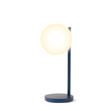 Lade das Bild in den Galerie-Viewer, LED Lampe
