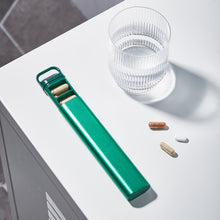 Lade das Bild in den Galerie-Viewer, Pillendose
