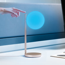 Lade das Bild in den Galerie-Viewer, LED Lampe
