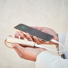 Lade das Bild in den Galerie-Viewer, Fine Tube Power Bank 2
