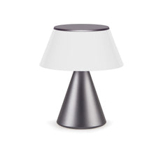 Lade das Bild in den Galerie-Viewer, Luma M Tragbare LED Lampe
